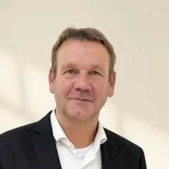 torsten-peter-portrait-square